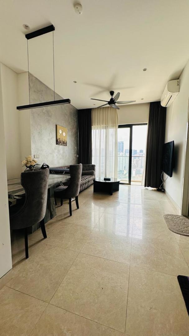 Lucentia Residents At Bbcc Lalaport Bukit Bintang Apartamento Kuala Lumpur Exterior foto