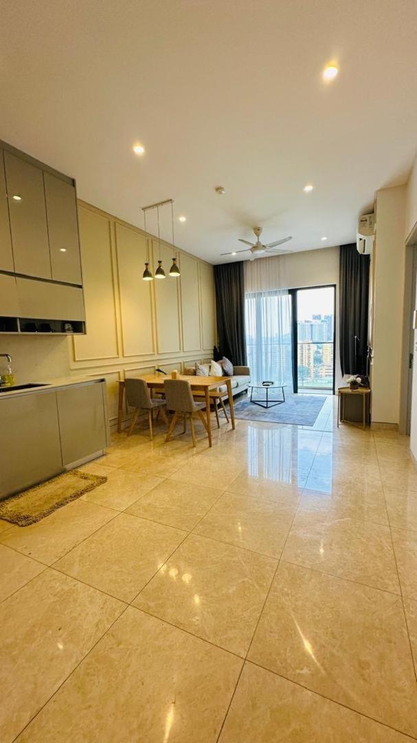 Lucentia Residents At Bbcc Lalaport Bukit Bintang Apartamento Kuala Lumpur Exterior foto